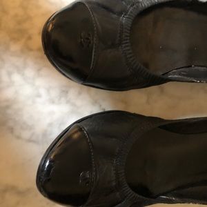 Women’s Black CHANEL ballet flats. Size 37